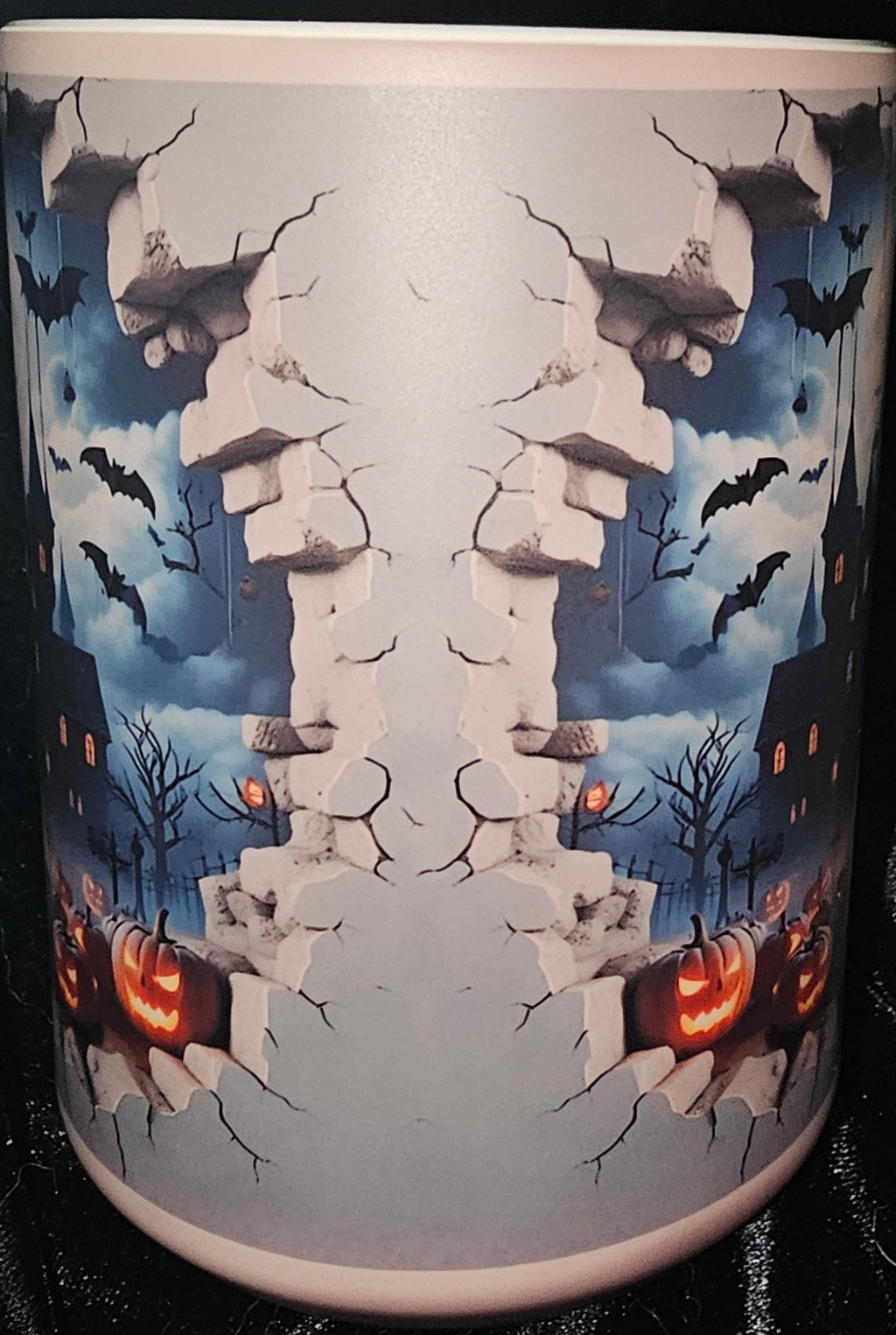 Bats and Creepy House 15oz Color Changing Coffee Mug